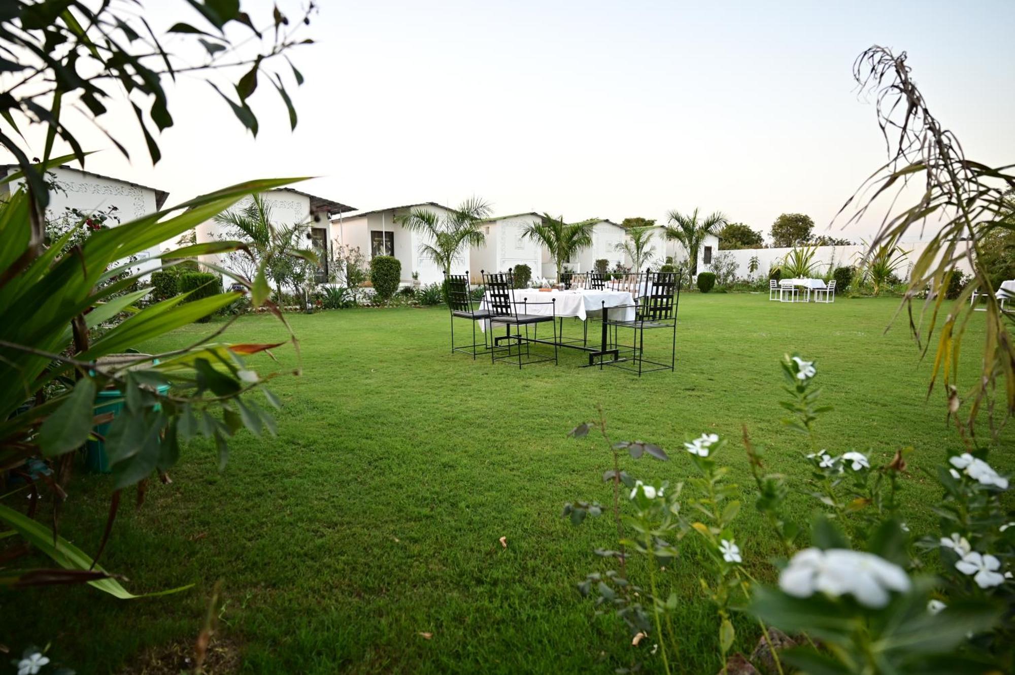 The Castle Crown - Hem Vilas Resort Ranthambhore Sawai Madhopur Buitenkant foto