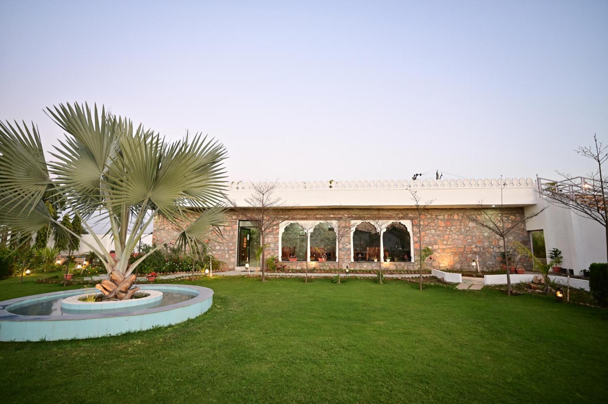 The Castle Crown - Hem Vilas Resort Ranthambhore Sawai Madhopur Buitenkant foto